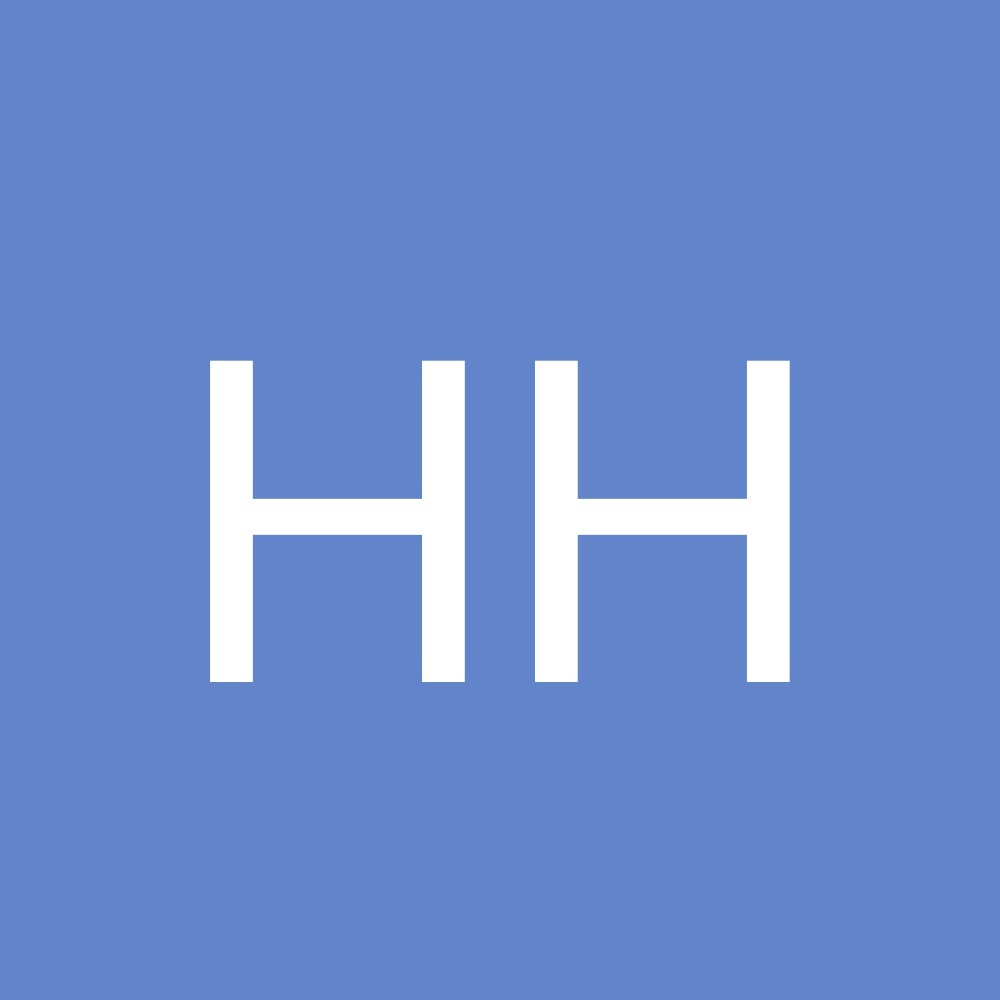 Meet your Posher, Holly